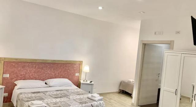 Romano B&B, Забронировать Отель Отели Бари с завтраком, Завтраки