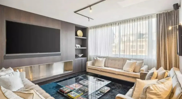 Luxurious 3-bed 2-bath Apartment in Belgravia