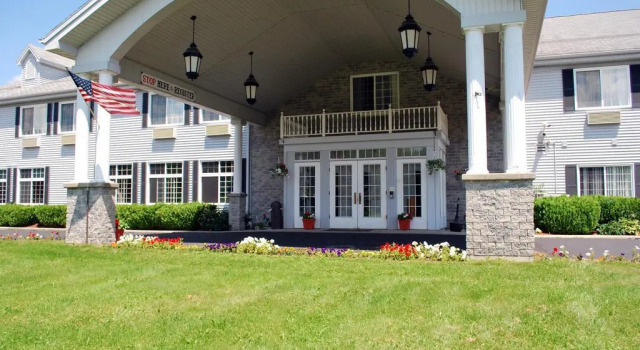 Cabot Inn & Suites