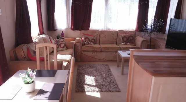 Cozy Camber Caravan 3 Bedroom Retreat With Decking, Забронировать Отель Отели Исторического графства Суссекса с парковкой, Парковка