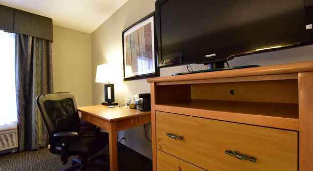 Четырёхместный номер Standard Hampton Inn & Suites Petoskey