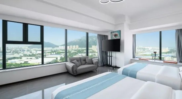 Люкс Xingyu Hotel (Dalian Wanda Commercial Street Zhongtian Yunjing)