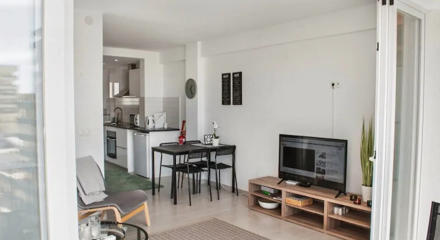 Central Apartment with a view Ref 92