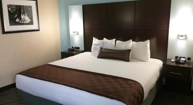 Двухместный номер Accessible Best Western Plus Galleria Inn & Suites
