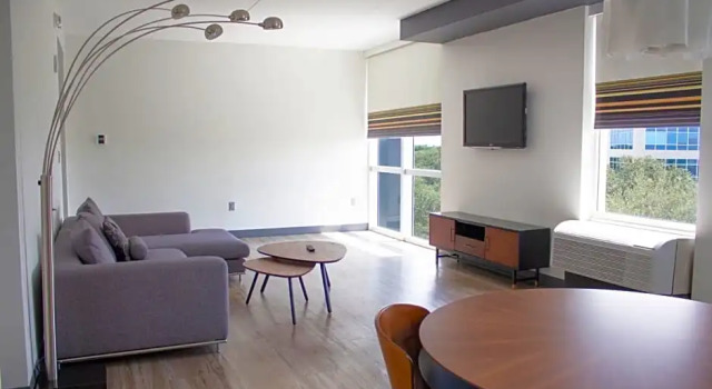 Двухместный люкс Aloft by Marriott Miami Doral