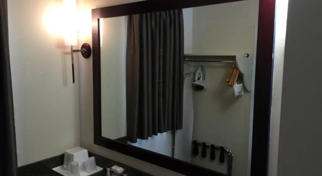 Номер Standard Ramada by Wyndham San Diego Poway Miramar