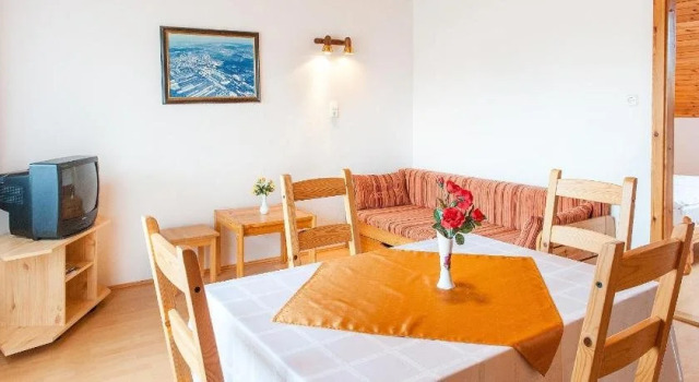 Takcs Apartmanhz