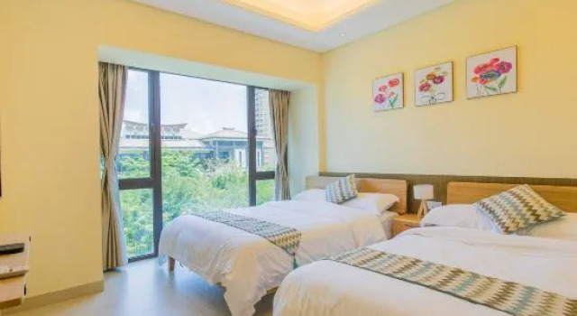 Кровать в общем номере с 4 комнатами Q Jia · Pinyi Villa (Yangjiang Hailing Island Shili Yintan Store)