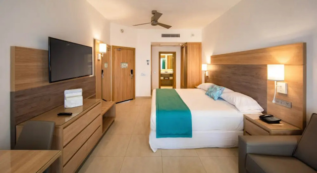 Двухместный номер с балконом Riu Palace Tropical Bay - All Inclusive