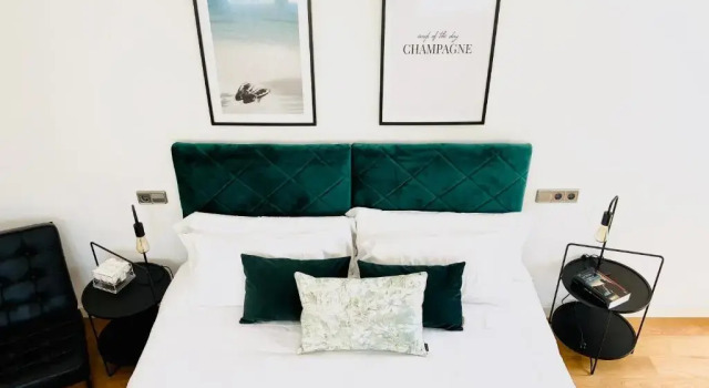 Полулюкс Hotel Carbonell