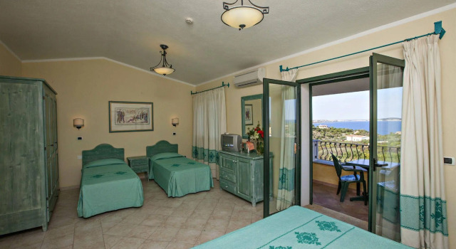 Hotel Baia Aranzos, Varaa Hotelli Golfo Aranci Emerald Coast