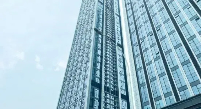 Wenjing Skyview Riverside Hotel (Wuyi Square Peiyuan Bridge Metro Station Branch)