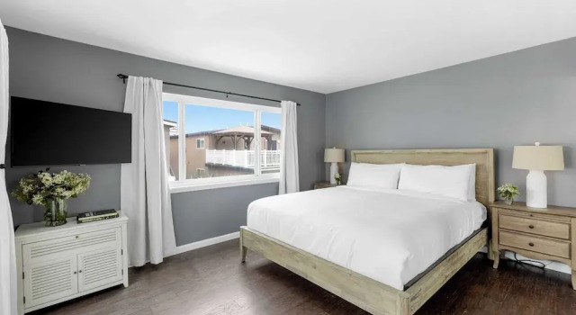 Topside Newport by AvantStay, Забронировать Дом для отпуска Отели Ньюпорт-Бич с парковкой, рядом с Balboa Peninsula Beaches, Парковка