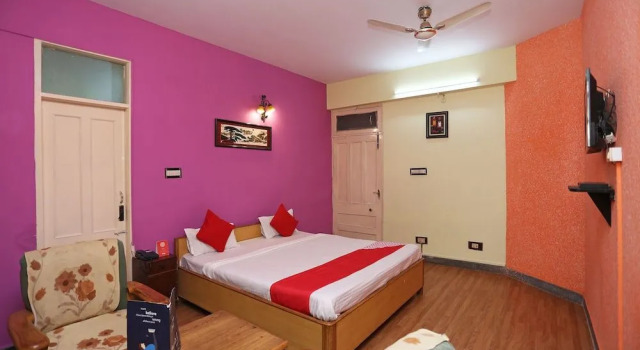 OYO 10674 Hotel Royal Inn, Rezervovat Hotel Patna Bangalore