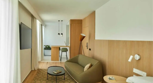 60 Balconies Iconic