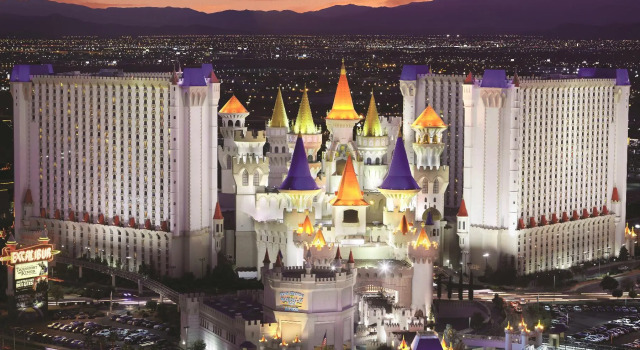 Двухместный номер Newly Renovated Resort Tower Excalibur Hotel & Casino