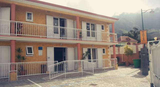 Résidence Hôtelière Otroiza, Book Hotel Cilaos Réunion