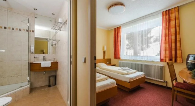 Hotel Sonnhof Hohentauern, Rezerwuj Hotel Hotele 3-gwiazdkowe w Murtal, 3*