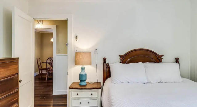Коттедж Rockport Bungalow 4 Bedroom Home
