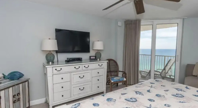 Dunes of Panama 2105e, Book Lejlighed Hoteller i Lower Grand Lagoon med parkering, Parkering