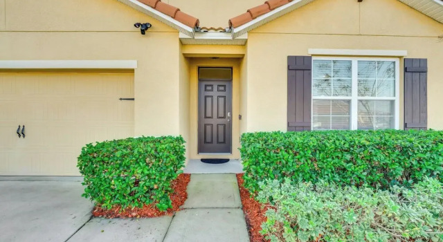 7 Mi to Usta: Waterfront 'tennis House' w/ Yard!, Rezerwuj Dom wakacyjny Kissimmee Kissimmee
