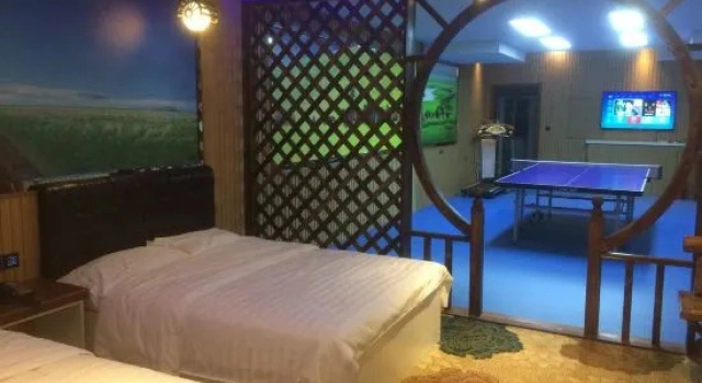 Люкс Deluxe Ulagai Changyou Grassland Express Hotel