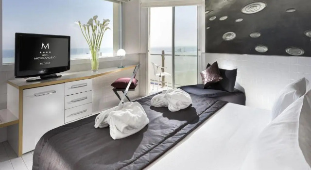 Двухместный номер Standard с видом на море Hotel Michelangelo
