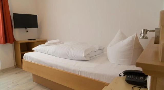 Одноместный номер Standard Цокольный этаж Hotel Krone & Restaurant