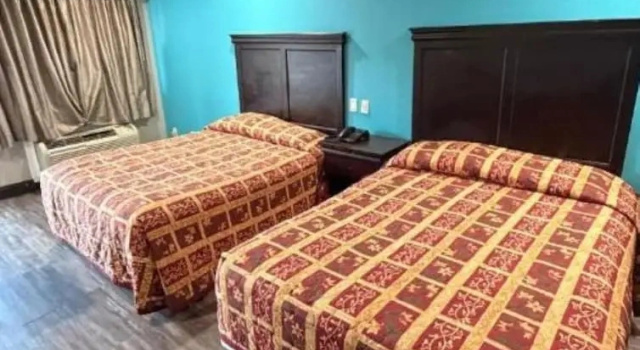 Четырёхместный номер Standard Delux Inn Mesquite Near I-30 Dallas