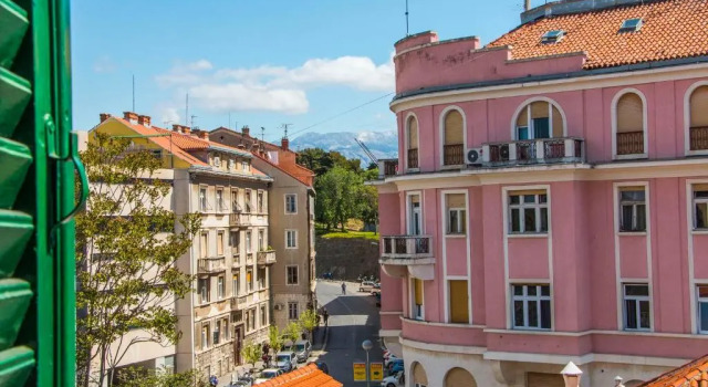 Bastion Luxury Rooms, Prenota Appartamento Hotel a Croatian Islands con parcheggio, Parcheggio