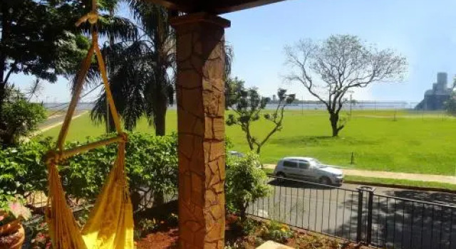 Colonial Hostel & Camping