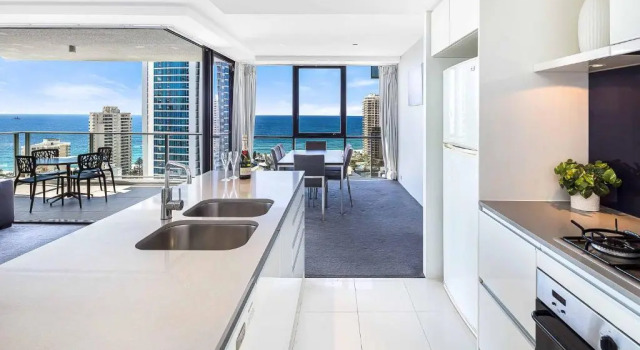 Апартаменты с 2 комнатами с видом на реку Circle on Cavil Holidays Gold Coast
