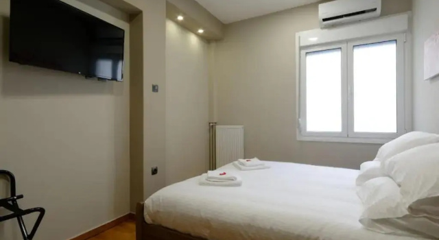 Апартаменты “ZEUS”, STYLISH LUXURY BUSINESS SUITE in the heart of Athens.