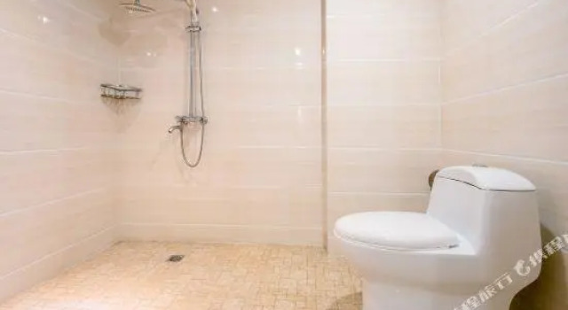 Люкс Deluxe Foshan Xin Hu Hotel
