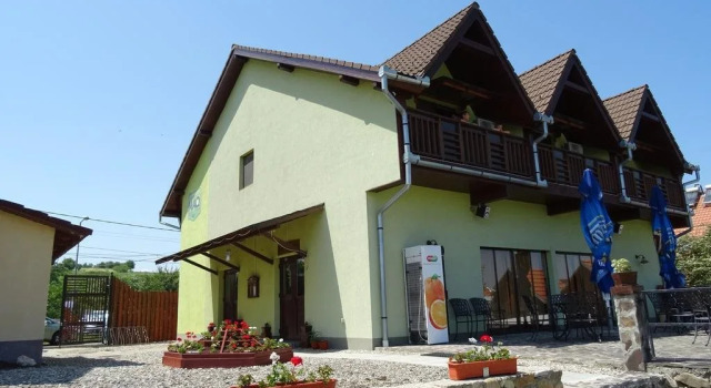 Pensiunea MAQ Lacul Verde, Varaa Hotelli  