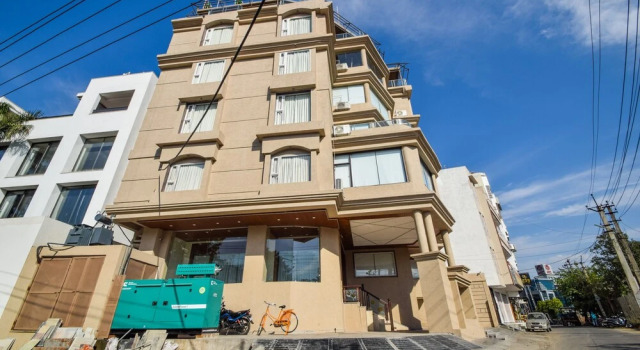 Capital O 23023 Hotel Gyan Garh, Забронировать Отель Отели штата Раджастхана 3 звезды, 3*