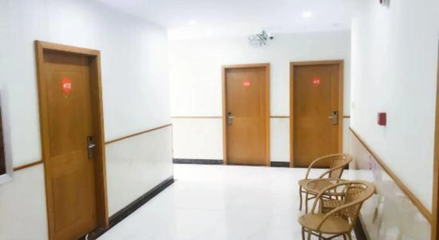 99 Inn Shanghai Jinshan Fengjing, Rezervovat Hotel Fengjing Čína