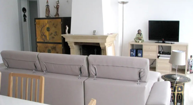 Apartment With one Bedroom in Toulon, With Wonderful sea View, Furnished Balcony and Wifi - 300 m From the Beach