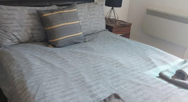Modern 2-bed Apartment -12 Min Walk to Centre, Varaa Huoneisto Asunnot kohteessa Merseyside, Huoneisto