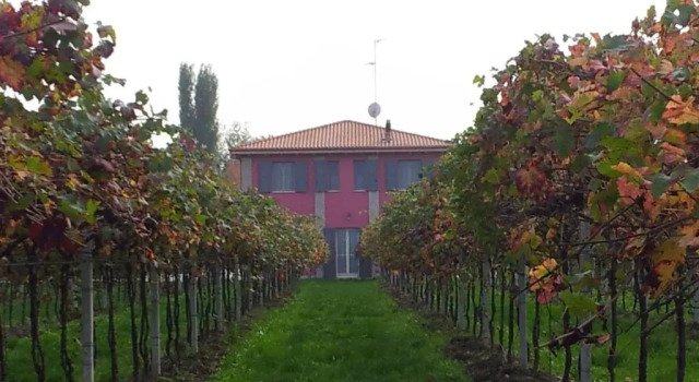 Agriturismo Fondo Gesù, Забронировать Отель Сала-Болоньезе провинция Болонья
