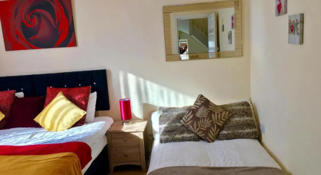 London Luxury Apartment, Private Bathroom, Varaa Huoneisto Asunnot kohteessa Merseyside, Huoneisto