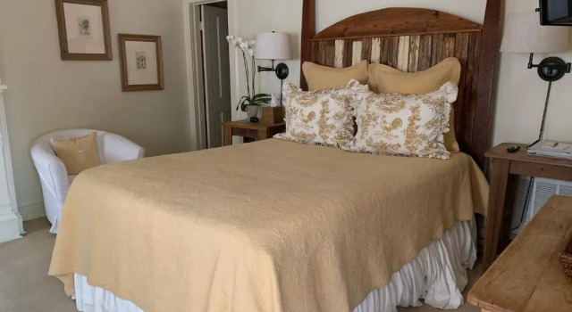 Terrell House Bed and Breakfast, Забронировать Отель «постель и завтрак» Отели Нового Орлеана 3 звезды, рядом с Brevard-Clapp House, 3*
