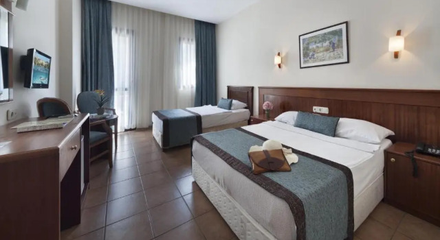 Трёхместный номер Standard Golden Age Hotel Yalıkavak Bodrum