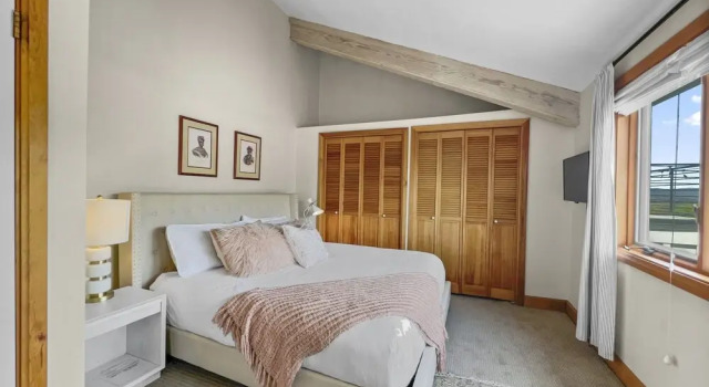 1010 Skiers Paradise At Lowell! Walk To The Slopes Of Park City Mountain! 2 Bedroom Home by RedAwning