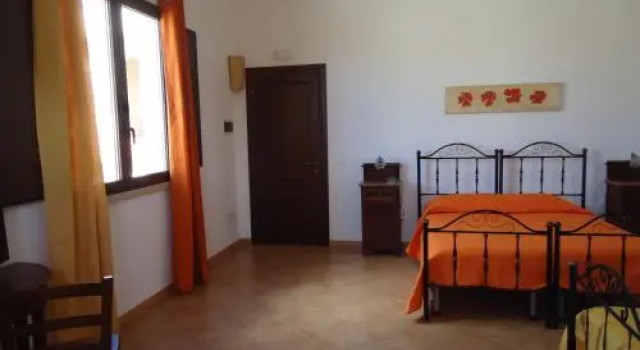 Baglio Messina Vacanze, Book Apartment Hotels in Sicily with Parking, Parking