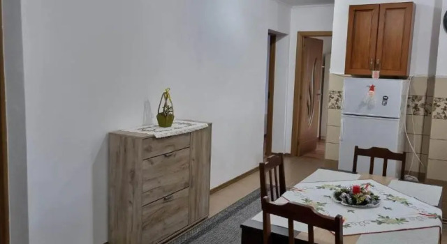 Flower Apartment - Edge, Varaa Huoneisto Odorheiu Secuiesc 