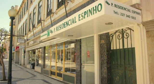 Residencial Espinho, Book Hotel Hoteller i Prata Coast med morgenmad, Morgenmad