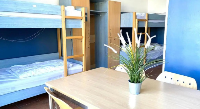 Blue Doors Hostel KTV
