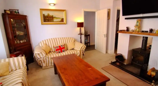 Elegant Edwardian 4-Bed House in Swanage Sea Views, Забронировать Отель Отели Суонидж с парковкой, рядом с Парк Дурлстон Кантри, Парковка