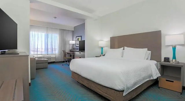 Двухместный люкс Fairfield Inn & Suites by Marriott Wichita Falls Northwest